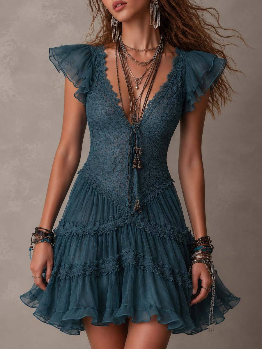 Delphine | Vestido Curto com Folhos em Renda e Mousseline Azul Retro