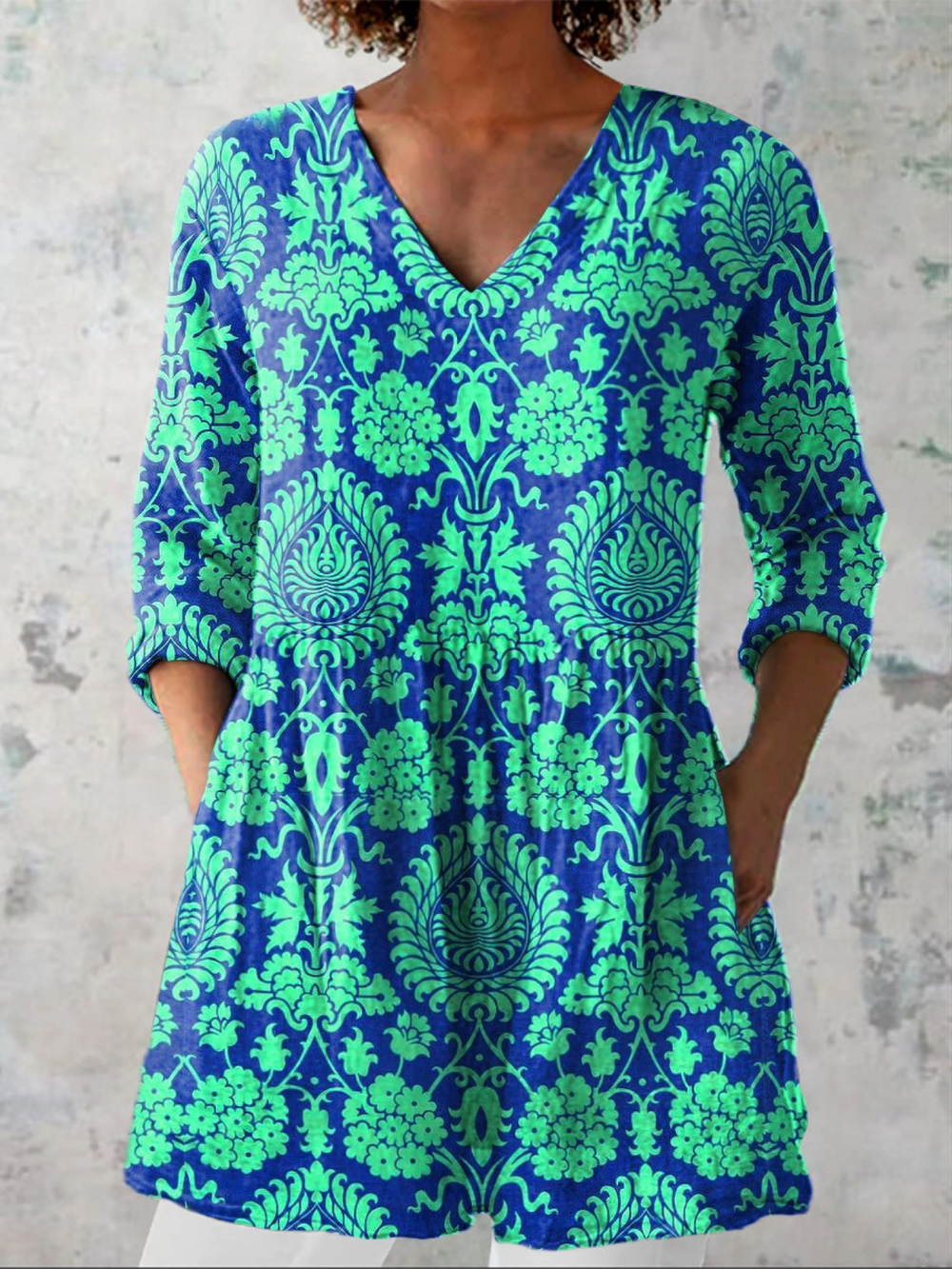 Inês | Blusa Longa com Decote em V