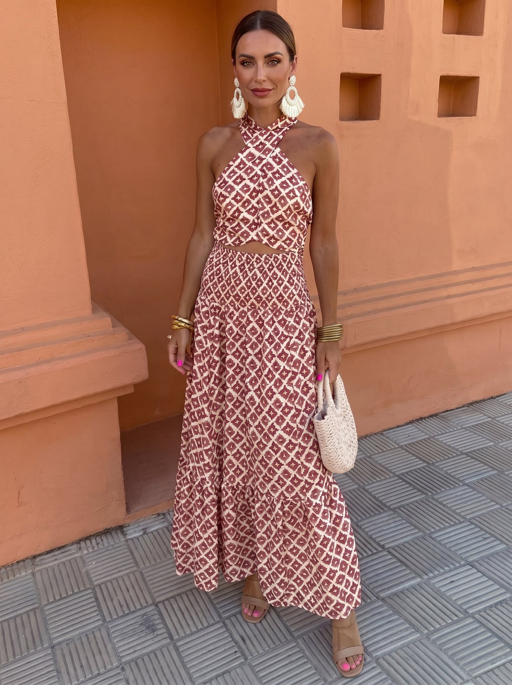 Conjunto Elegante com Ombros Descobertos